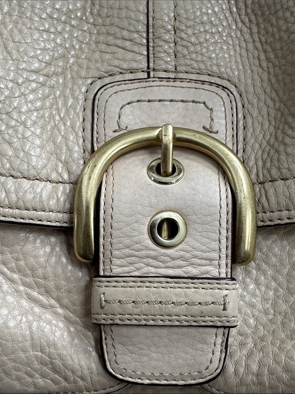 Coach Vintage Soho Buckle Flap Shoulder Bag - Style 11842 Cream Pebbled Leather